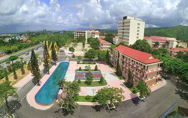 Tham quan khuôn viên trường Đại học Hạ Long - Nơi Chủ tịch tỉnh kiêm nhiệm Hiệu trưởng