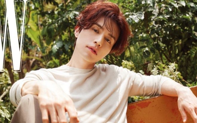 'Thần chết' Lee Dong Wook đẹp trời ngời ngời trên tạp chí W mà vẫn khiêm tốn nói 'Goblin' là bộ phim của Gong Yoo