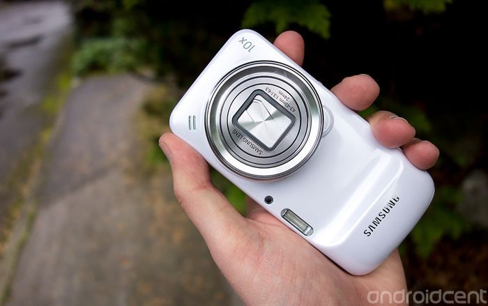 7 chiếc điện thoại kì quặc nhất từng được ông lớn công nghệ Samsung ra mắt