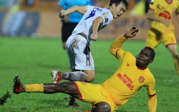 'Tại sao Nam Định phải sợ HAGL và Văn Toàn?'