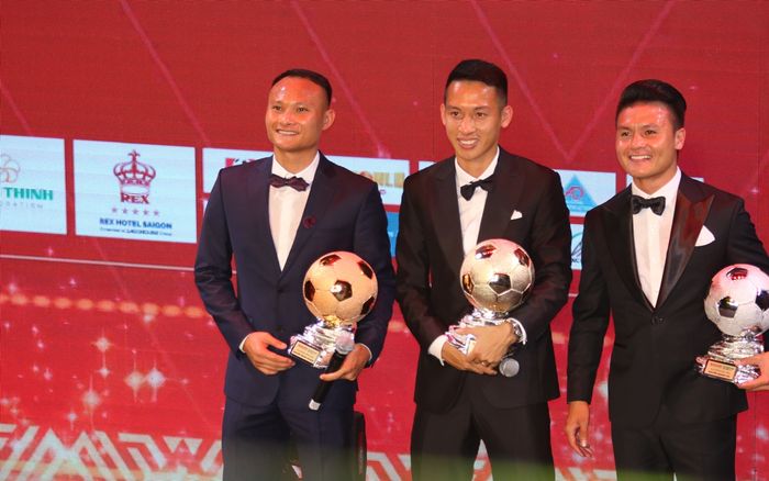 Đỗ Hùng Dũng giành Quả bóng vàng Việt Nam 2019