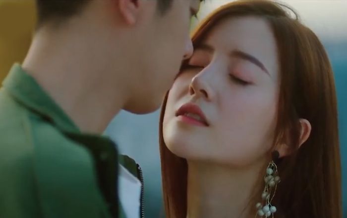 Tập 15 'Noãn Noãn, xin chỉ giáo nhiều hơn': Còn gì đau hơn khi thấy người mình yêu hôn người khác?