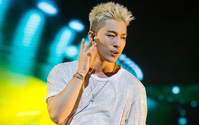 Vừa tiết lộ rằng mình không ai để tâm sự và gặp gỡ, Taeyang đã nhanh chóng thay đổi suy nghĩ bởi người bạn này