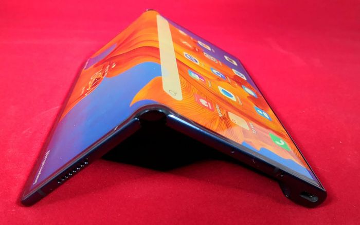 Thị trường smartphone tuột dốc không phanh trong quý 1/2020, đây là ông lớn chịu nhiều ảnh hưởng nhất