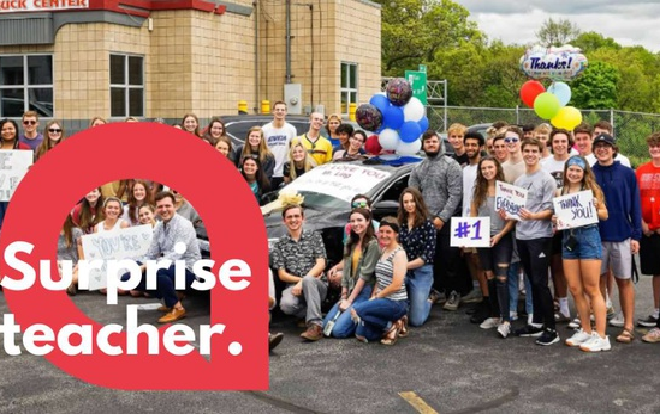 Sinh viên Mỹ 'chơi lớn', chi 17.000 USD mua ô tô tặng thầy giáo