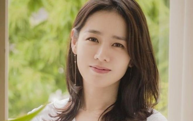 100 gương mặt đẹp nhất Thế Giới: Hoàng Thùy góp mặt, 'chị đẹp' Son Ye Jin gây sốc, cư dân mạng: 'Thời của phụ nữ Á Đông đã tới'