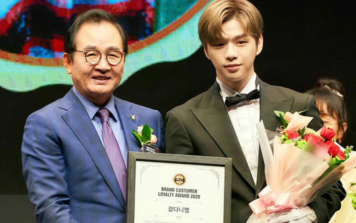 Kang Daniel được công nhận là nam nghệ sĩ solo có sức ảnh hưởng nhất năm 2020