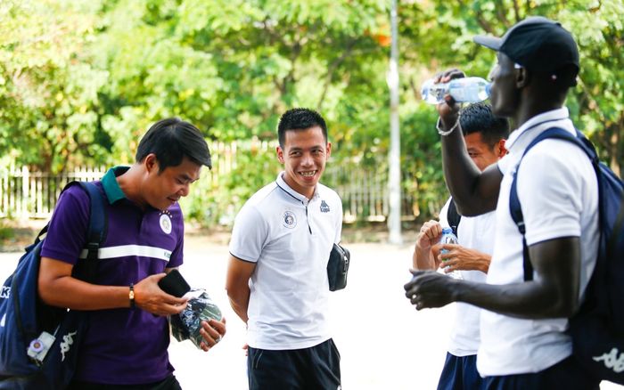 CLB Hà Nội di chuyển vào Hà Tĩnh chuẩn bị cho vòng 4 V.League