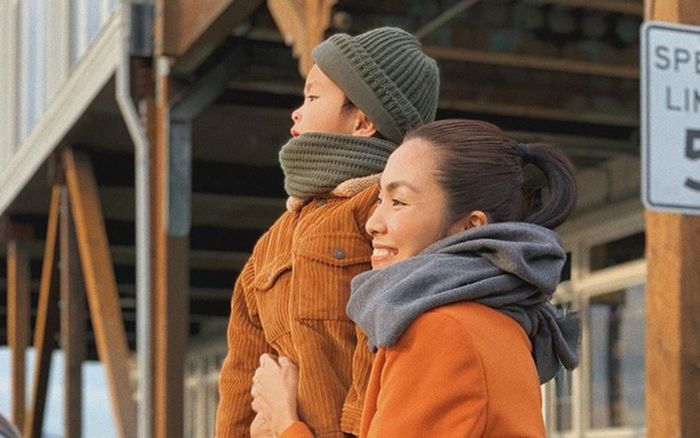 'Lịm tim' trước cuộc hội thoại của Tăng Thanh Hà và hai con khi đi ngủ