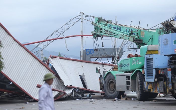 Hiện trường tan hoang sau vụ lốc xoáy kinh hoàng ở Vĩnh Phúc khiến 3 người tử vong, 18 người bị thương