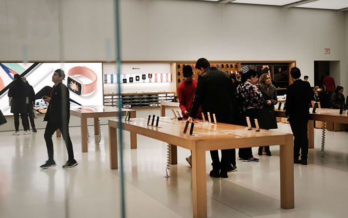 Apple bị kiện 1 nghìn tỉ USD vì 'lấy trộm' iPhone của khách hàng