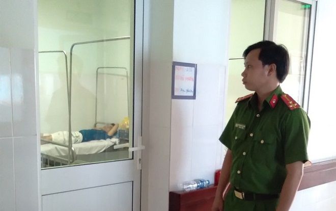Sát hại bạn gái rồi nhiều lần tự tử nhưng bất thành, nam thanh niên gọi điện trình báo công an