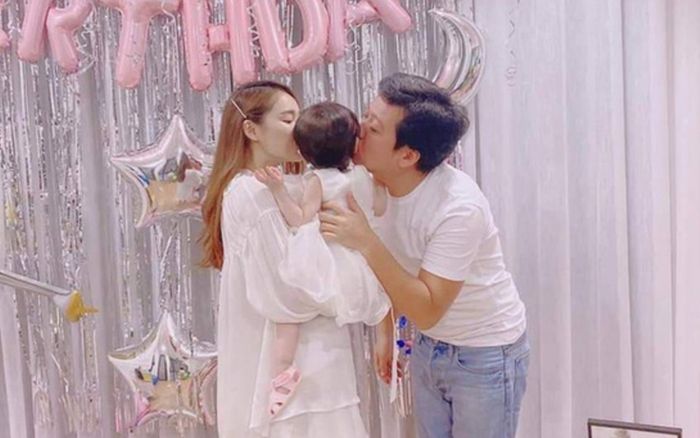 Trường Giang tiết lộ con gái 1 tuổi đã có thể 'nói như sáo' khiến ai cũng tròn mắt