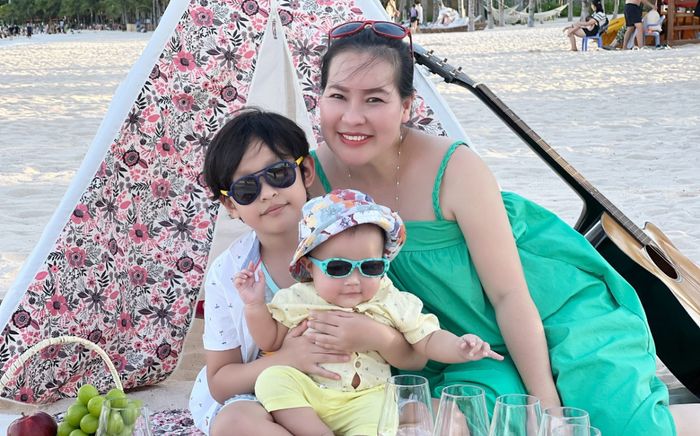 Vợ Quý Bình cảm thấy may mắn khi được chồng con hậu thuẫn