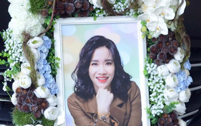 Nữ diễn viên qua đời vì té trong lúc đang cho con tắm