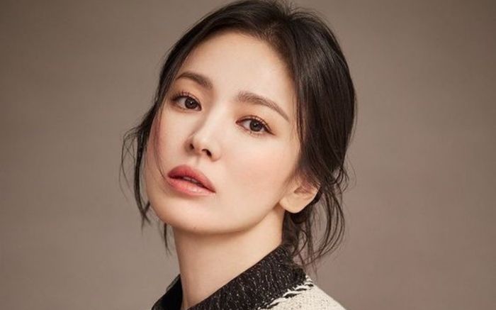 Song Hye Kyo lộ ảnh thuở mới vào nghề, khác lạ thế nào mà khiến khán giả la ó?