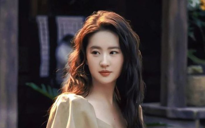 Lưu Diệc Phi vẫn đẹp bất chấp dù đã U40, biết bí kíp thì ai cũng phải gật gù