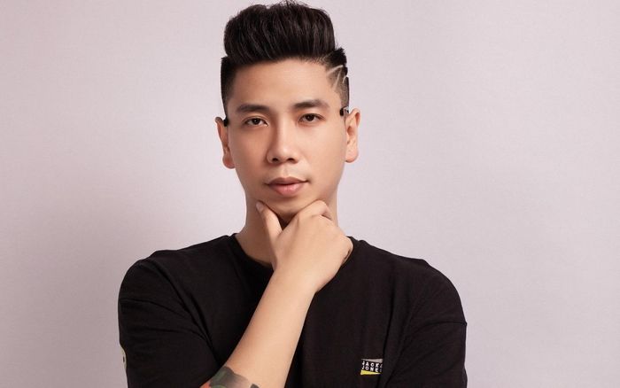 Từ chàng DJ đánh không công cho đến đi diễn show cả nước