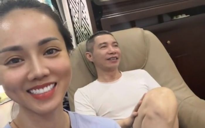 NSND Công Lý lộ diện sau tai nạn vấp ngã, thần sắc thế nào?