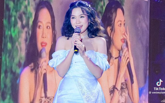 Mỹ Tâm bật khóc vì bị mất giọng trên sân khấu, nghẹn ngào xin lỗi khán giả