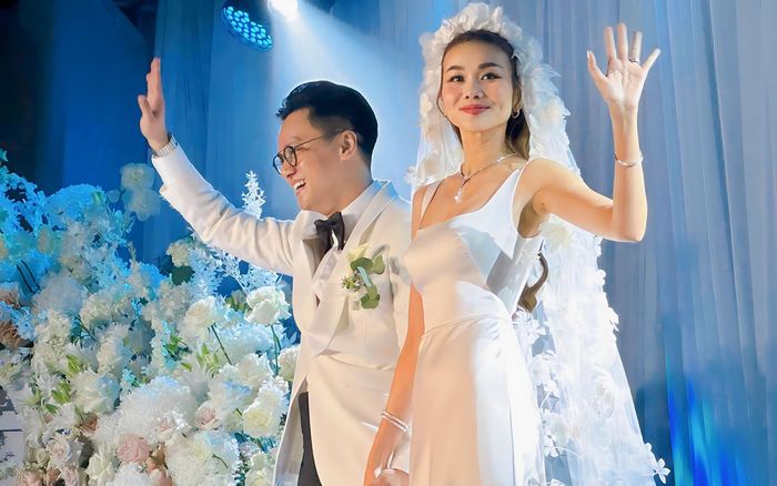 Chồng nhạc trưởng của Thanh Hằng tuyên bố gia nhập hội 'thích nghe vợ nói'