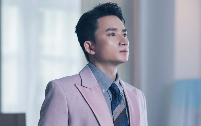 Bản hit lớn của Vpop được Phan Mạnh Quỳnh sáng tác vào năm lớp 9: Danh tính chẳng đâu xa lạ!