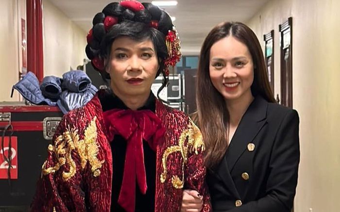 Bị nói bất hạnh khi lấy NSND Công Lý, bà xã lên tiếng: Đã có lúc mình suy nghĩ như thế!