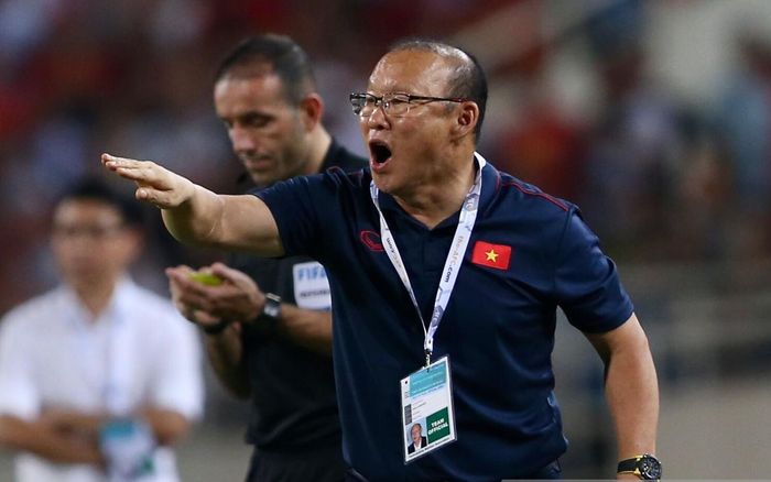 Cái hay của ông Park mà HLV Troussier cần học