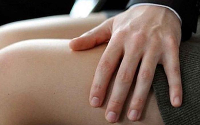 Động chạm khách nữ, tài xế xe ôm công nghệ nhận cái kết thích đáng