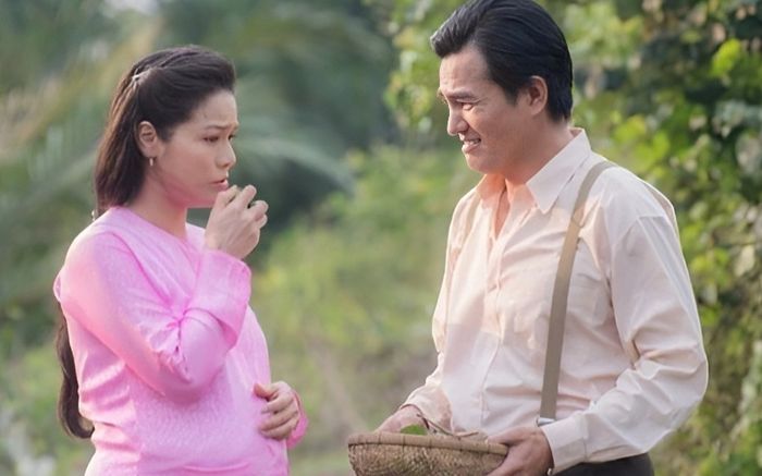 Nhật Kim Anh lần đầu khoe bụng bầu bự, sự thật khiến fan ngỡ ngàng