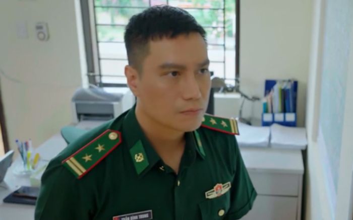 Việt Anh vẫn bị 'chết vai' dù đã bớt lườm khán giả