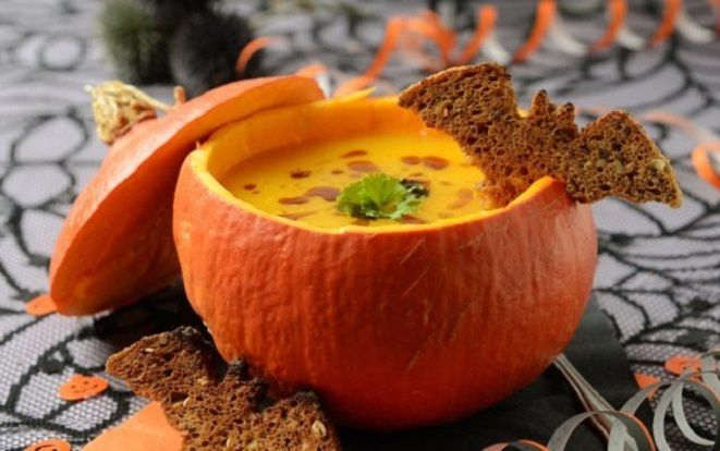 Những món ăn truyền thống trong lễ hội Halloween ở một số nước trên thế giới