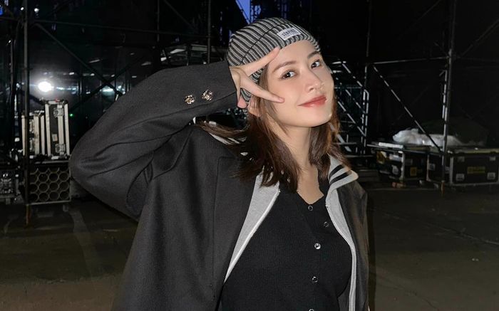 Ai thương Chi Pu như fan Trung Quốc: Đứng đợi lúc nửa đêm để được gặp thần tượng