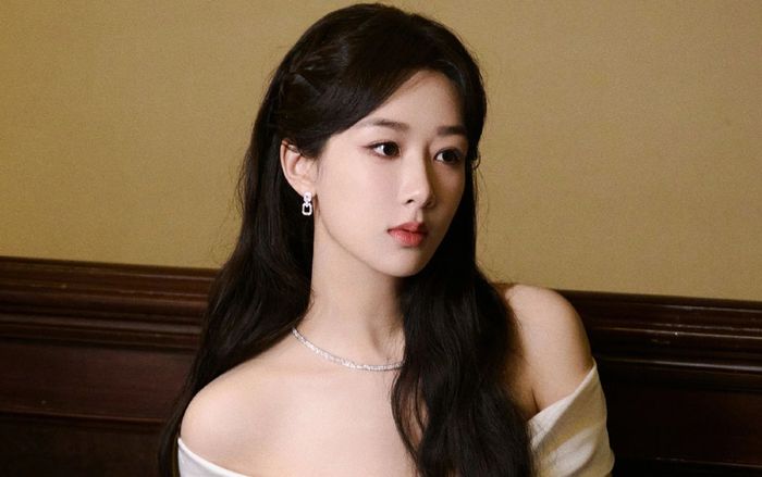 Không còn mập mờ, Dương Tử chính thức công bố tin vui cùng bạn trai sau 4 năm yêu đương