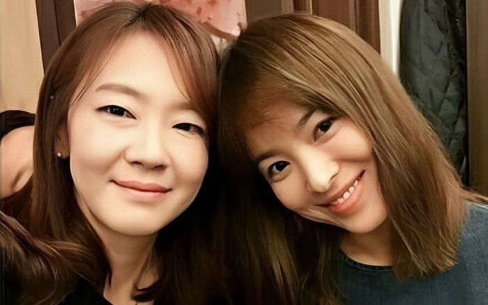 Song Hye Kyo lép vế khi đọ sắc cùng mẹ ruột: Nhìn cứ ngỡ 2 chị em