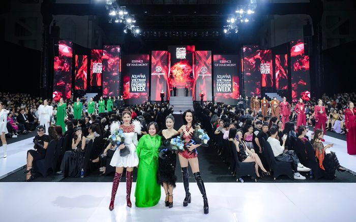 NTK Ngô Diễm Hương ghi dấu ấn bằng BST triệu đô 'Essence of Harmony'