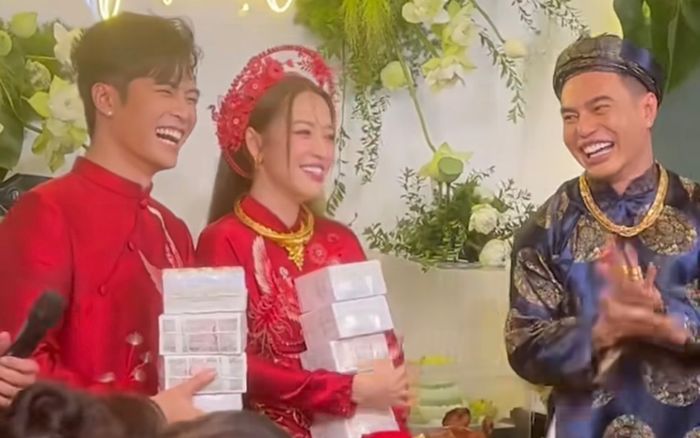Chơi lớn như 'phóng viên' Diệu Lâm, mang cả bao tiền đi mừng cưới: 'Đại gia' Đồng Nai đây chứ đâu