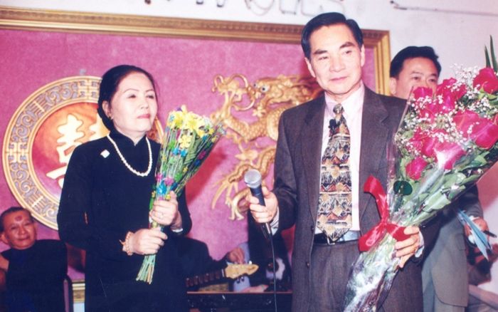 'Ông hoàng sân khấu' qua đời ở Mỹ, nhiều nghệ sĩ Việt gửi lời chia buồn