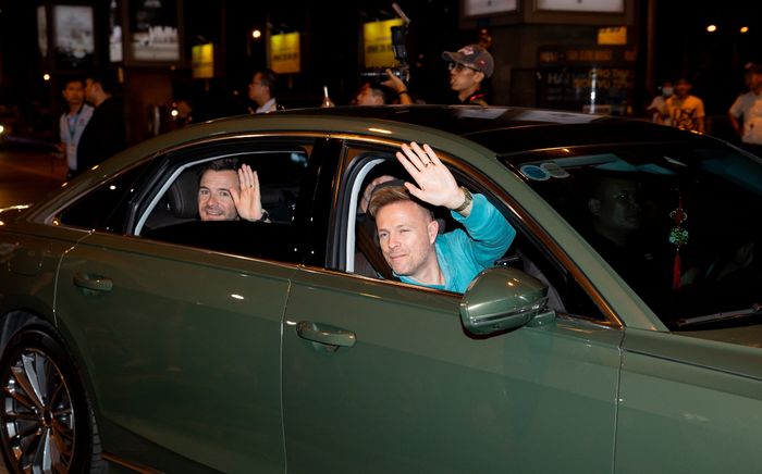 Westlife có động thái đặc biệt trước thềm concert, ai rồi cũng 'u mê' Việt Nam thôi!