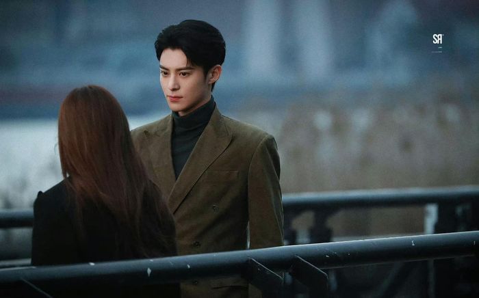 Vương Hạc Đệ đưa vợ chồng bạn thân đi sinh con lúc nửa đêm