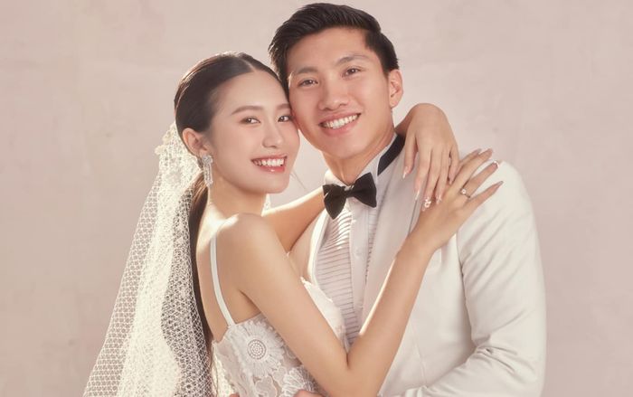 Full khoảnh khắc 'tình bể bình' của Đoàn Văn Hậu - Doãn Hải My, visual 'vợ chồng son' nét căng