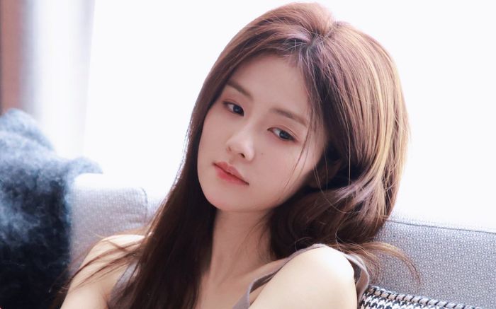 Bạch Lộc bị chê kém duyên, hài hước đâu không thấy chỉ thấy phản cảm