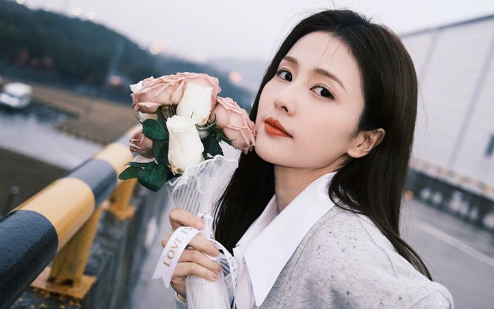 Tiếc nuối quá khứ, Bạch Lộc mong muốn chỉnh sửa 1 điểm trên gương mặt khiến fan lo lắng