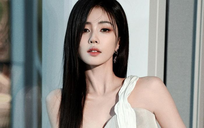 Bạch Lộc bị chê bai EQ thấp khi có phát biểu 'đi vào lòng đất'