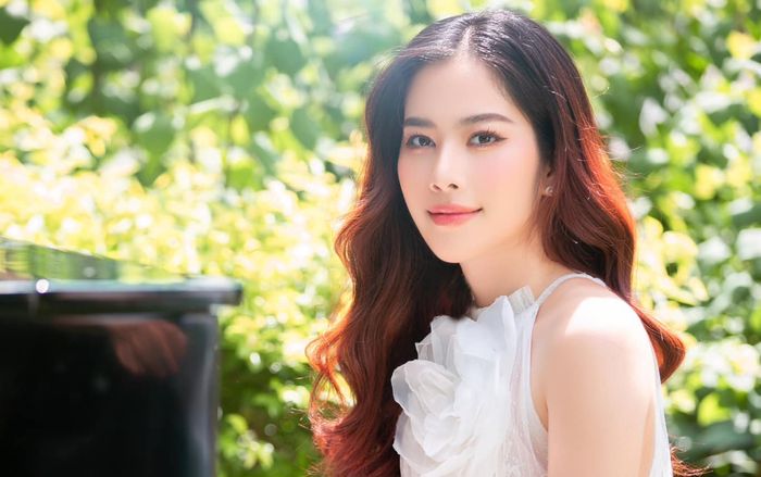 Nam Em muốn rời khỏi showbiz sau khi công bố chuyện lấy chồng?