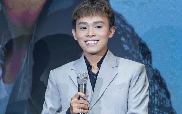 Hồ Văn Cường lại được tặng quà khủng, giá trị lên đến vài trăm triệu đồng