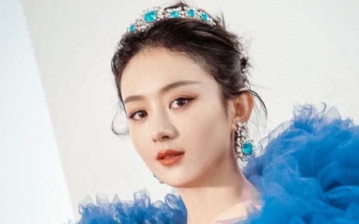 Triệu Lệ Dĩnh bất ngờ bị o ép, còn phải tự hủy lịch trình tại Elle Thịnh Điển 2023