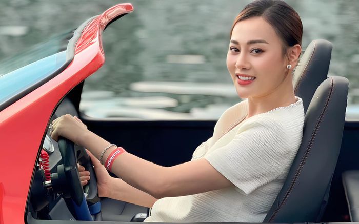 Phương Oanh tiết lộ điều 'buồn cười' khi mang song thai, màn tương tác với Shark Bình gây chú ý