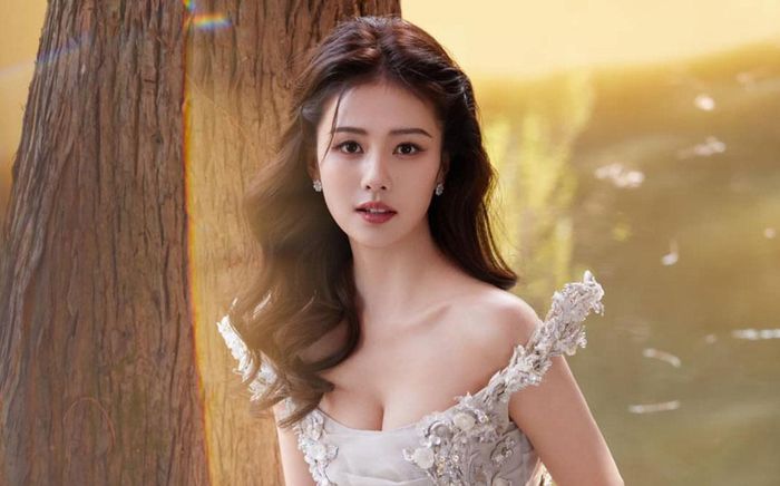 Bạch Lộc tung bộ ảnh đôi với người yêu mỹ nam, khán giả rần rần chúc phúc