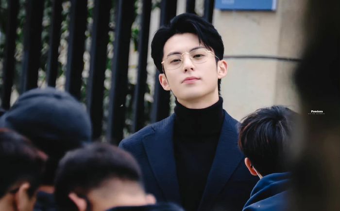 Vương Hạc Đệ thống trị Douyin nhờ vai tổng tài trong Dĩ Ái Vi Doanh